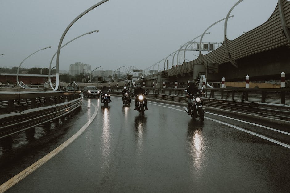 Motorradfahren ab wann erlaubt?