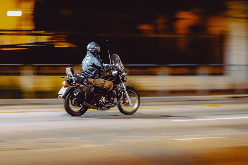  Maximale Geschwindigkeit für 16-jährige Motorradfahrer